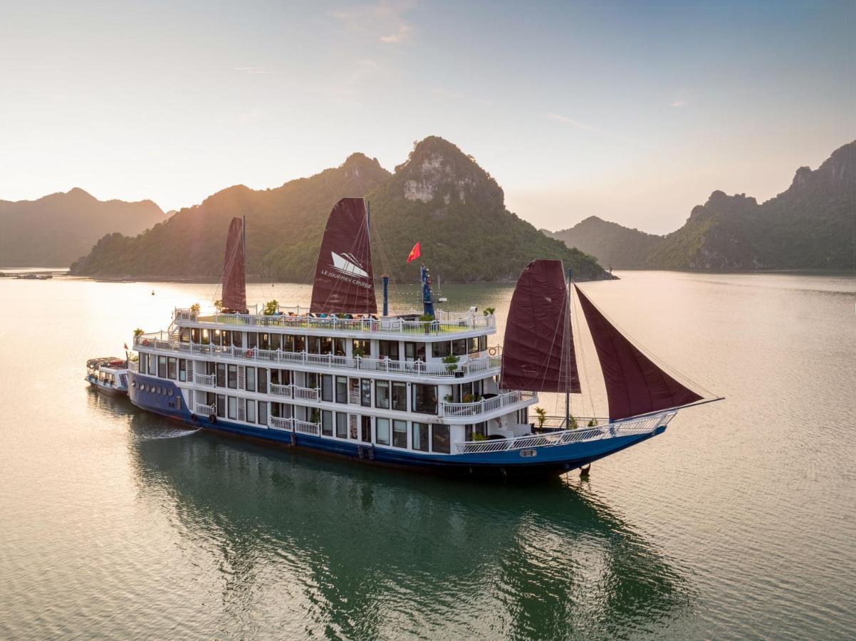 Le Journey Luxury Cruise Hotel Ha Long Exterior photo